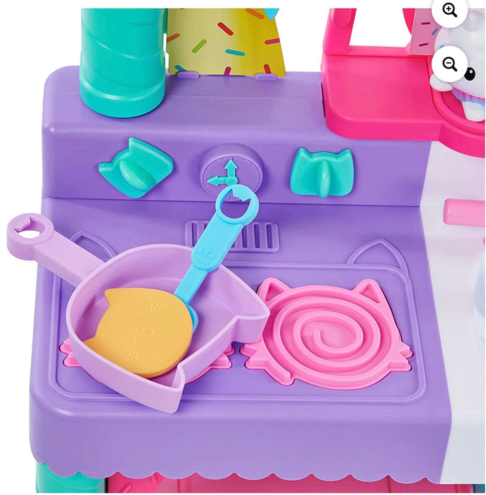 Gabby's Dollhouse Interactive Cakey Play Kitchen Set